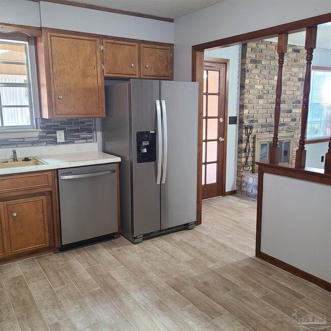 Building Photo - 3014 Ranchette Square