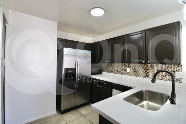 Foto del edificio - 14251 N 23rd St