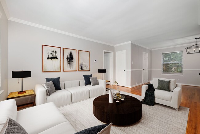 Foto del edificio - Beautiful Large Condominium for Lease Now