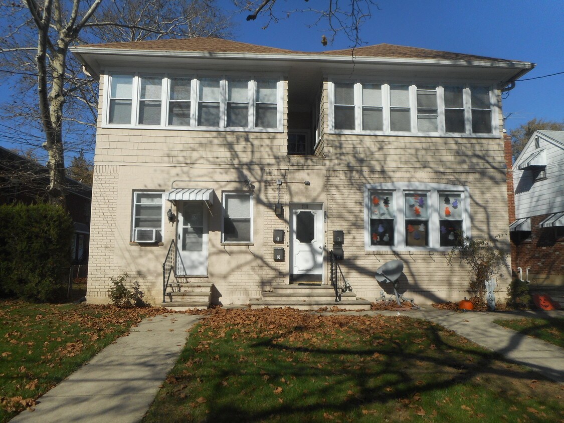 715 W Collings Ave, Oaklyn, NJ 08107 Apartments in Oaklyn, NJ