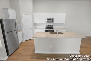 Foto del edificio - 165 Nespral Dr