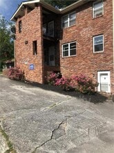 Building Photo - 5017 Inskip Rd