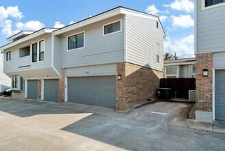 Building Photo - 17490 Meandering Way
