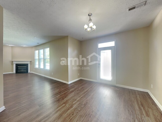 Foto del edificio - 5940 W Nautica Blvd