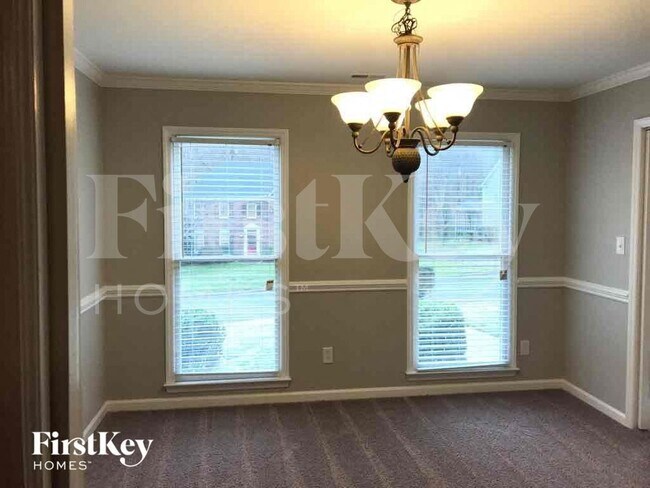 Foto del edificio - 3220 Ivy Creek Rd