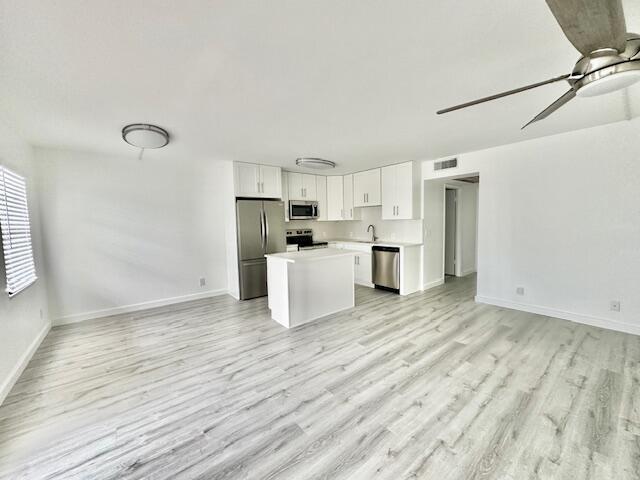 Building Photo - 478 Fanshaw L