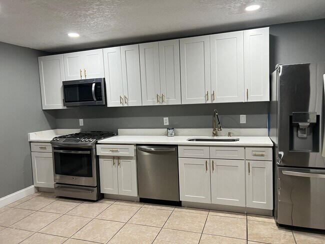 Foto del edificio - 710 Marlowe Ave