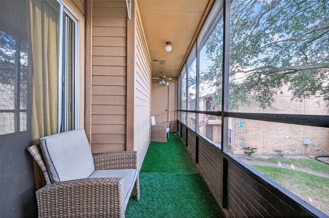 Foto del edificio - 10555 Turtlewood Ct