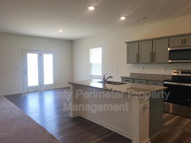 Foto del edificio - 212 Cottontail Ln
