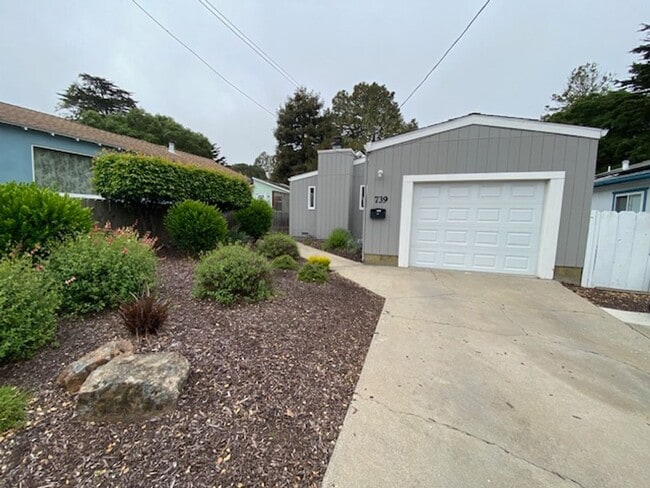Building Photo - 739 Taylor St