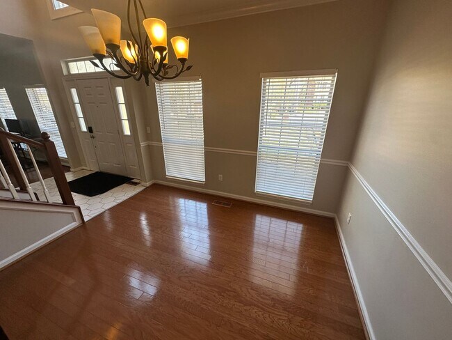 Foto del edificio - FULLY FURNISHED HOME in the heart of MJ!