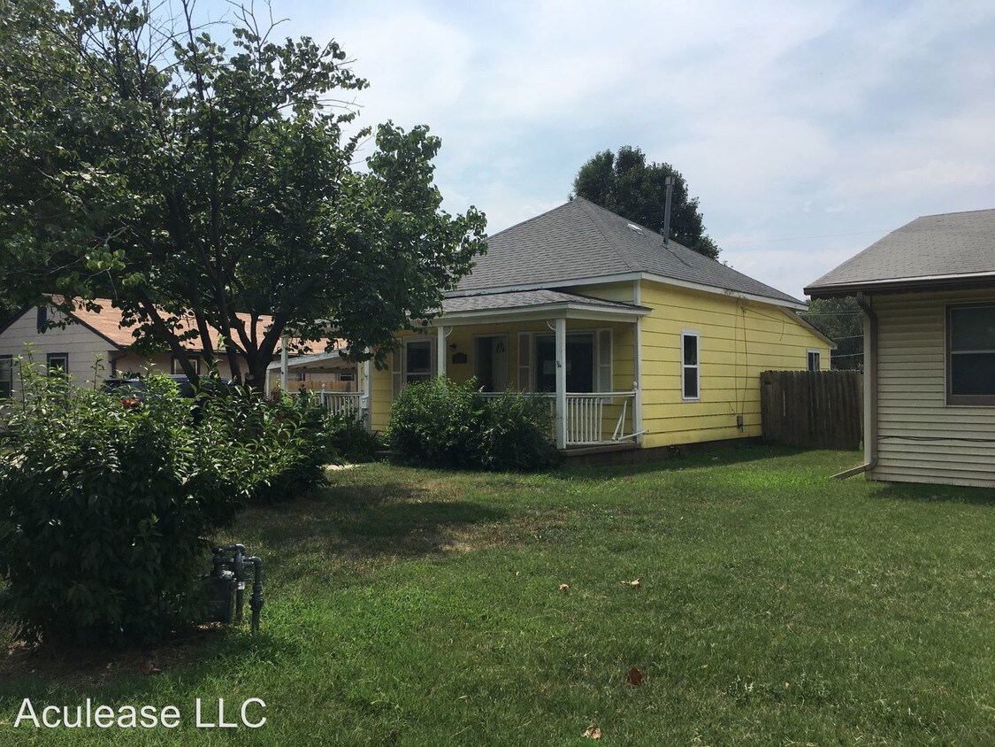 Primary Photo - 315 N Burns Ave