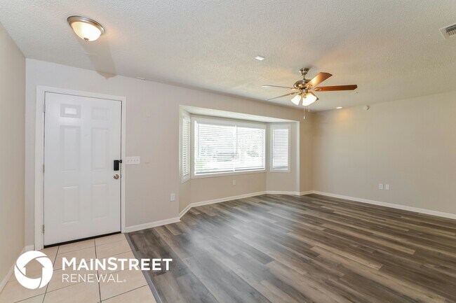 Foto del edificio - 1870 Tigerwood Ct