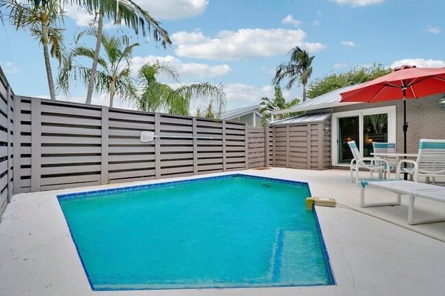 Photo - 1801 S US Hwy 1 House