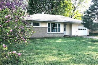 Building Photo - 203 Buena Vista Dr