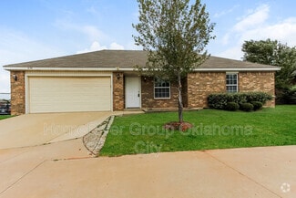 Building Photo - 6136 Cielo Terrace