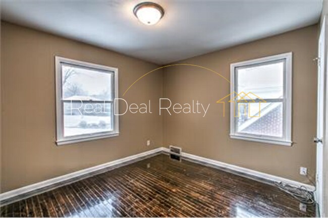 Building Photo - 5219 N 49th Ave