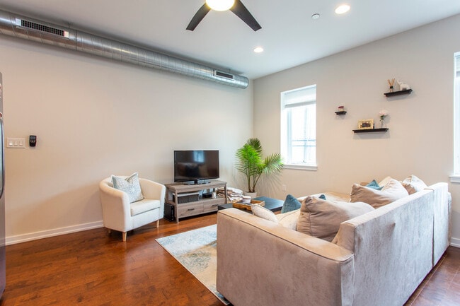 Photo - 830 S 4th St Apartment