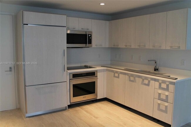 Photo - 45 SW 9th St Apartment