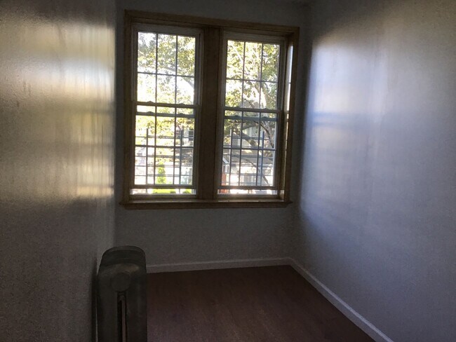 Foto del edificio - 7030 65th St
