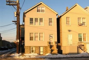 Building Photo - 512 N Ashland Ave