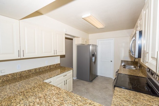 Building Photo - 3505 Tarpon Woods Blvd. Unit Q407