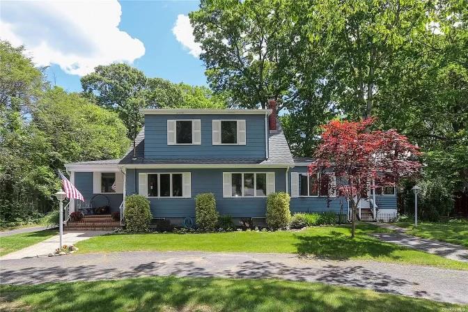 Primary Photo - 53 N Evergreen Dr