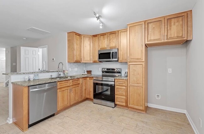 Building Photo - 5340 Big Bass Dr