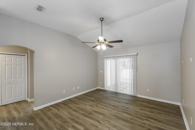 Building Photo - 9441 Harrier Ct