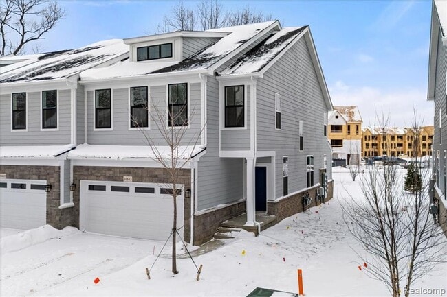 Foto del edificio - 10633 Barrett