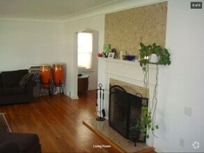 Building Photo - 4470 Silsby Rd