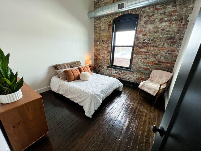 Foto del edificio - Brick + Mortar Lofts