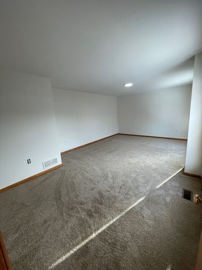 Foto del edificio - 1288 Broadway St