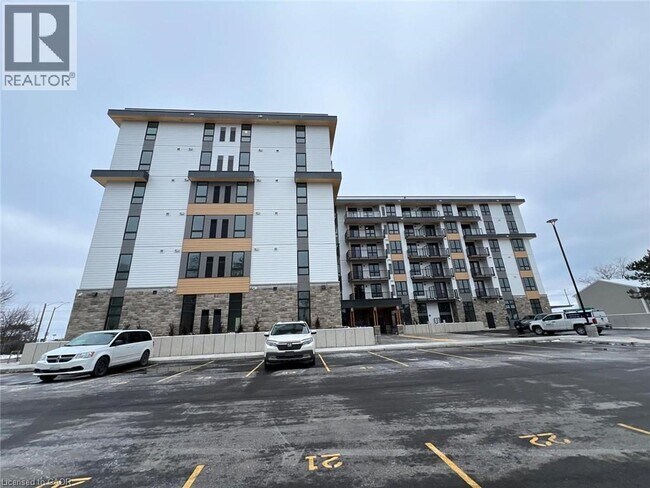 Photo du bâtiment - 101 Golden Eagle Rd