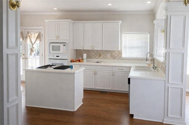 Foto del edificio - 2820 Jamont Ct