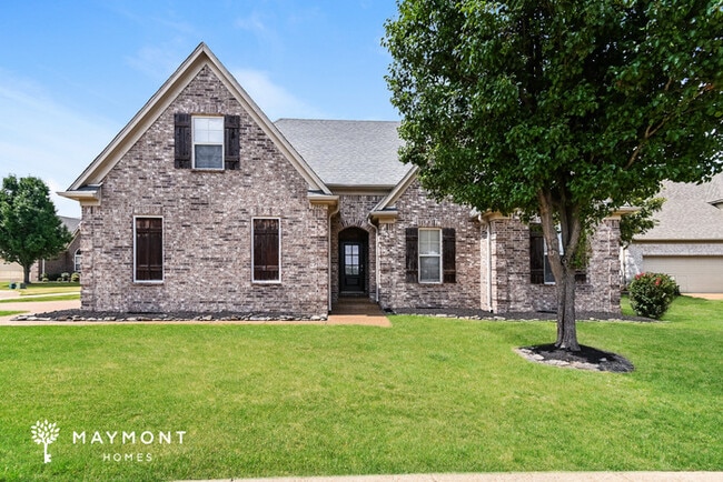 Building Photo - 2842 S Cherry Dr