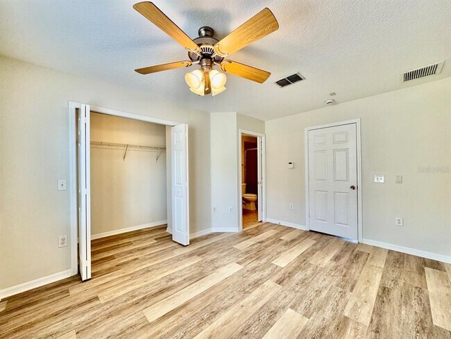 Foto del edificio - 8504 Brushleaf Way