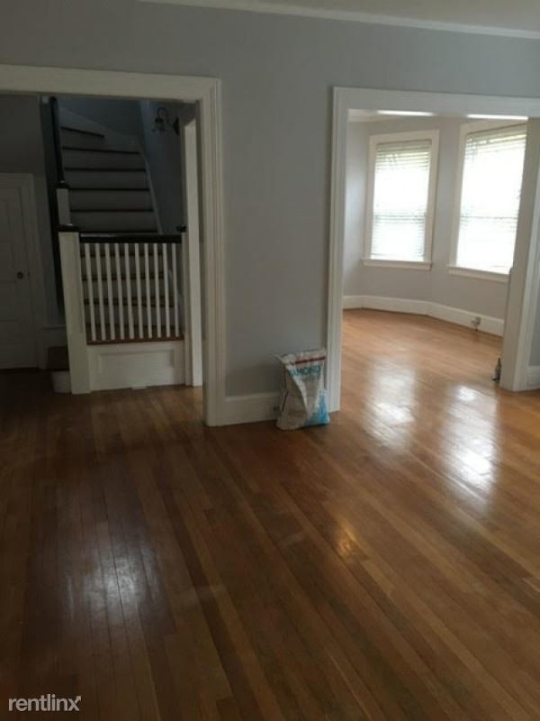 Building Photo - 4 br, 2 bath Apartment - 256 President Ave