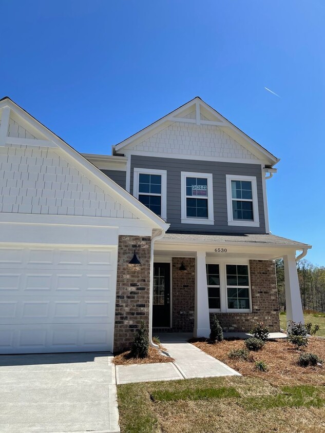 Primary Photo - Wesley Craftsman in Beautiful Cresent Landing