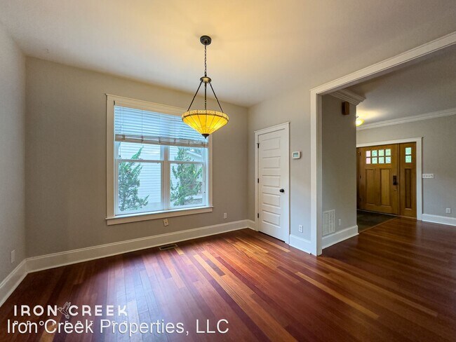 Foto del edificio - 3 br, 2.5 bath House - 88 Rumbough Place