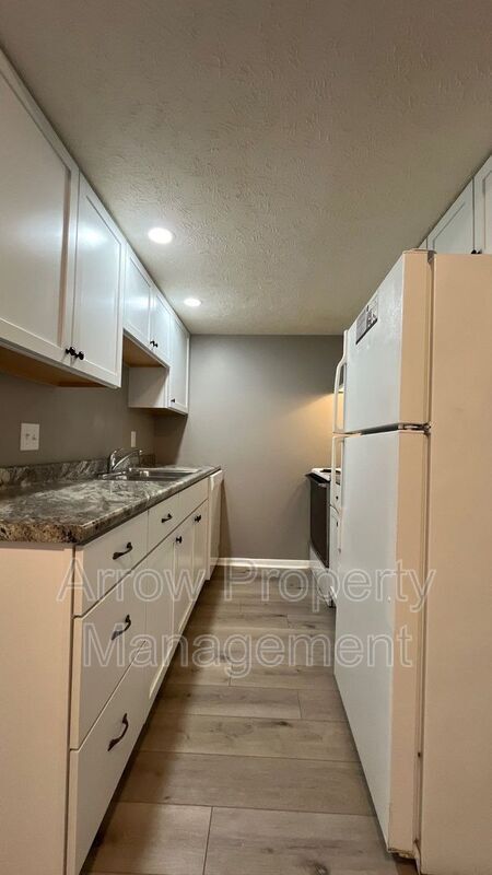 Foto del edificio - 2110 J St