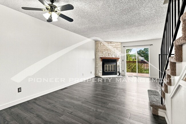 Building Photo - 1234 S Idalia St