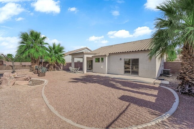 Building Photo - 3 Bedrooms, 2 Bathroom single story home i...