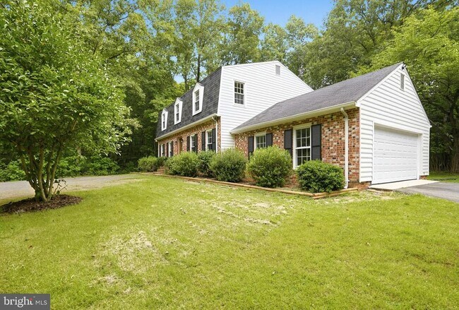 Foto del edificio - 6401 Wolf Run Hunt Ct