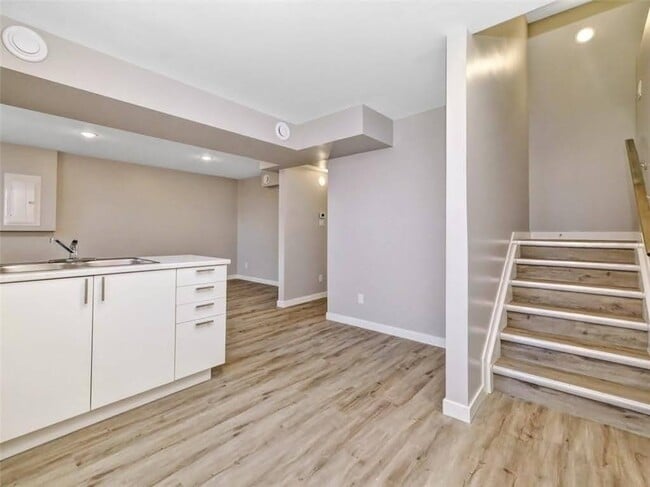 Photo du bâtiment - 101 Main St E