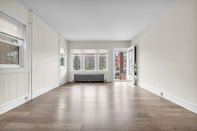 Building Photo - 3 Bed 1 Bath West end of Allentown