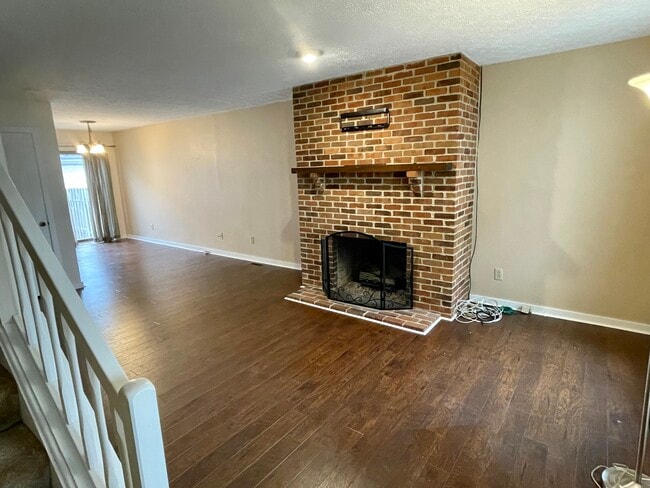 Building Photo - 340 Saint Andrews Dr