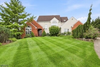 Building Photo - 30 Homewood Dr