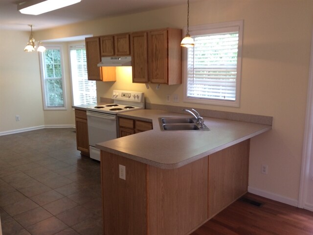 Building Photo - 2841 Tryon Pines Drive