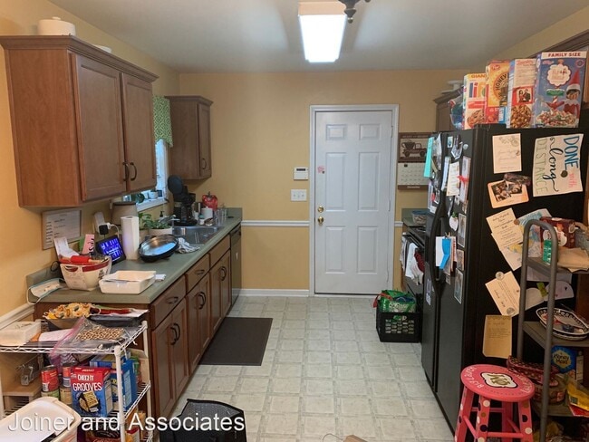 Building Photo - 3 br, 2 bath House - 112 Pine Ridge Trace